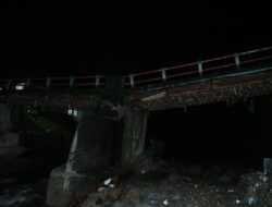 Jembatan Batang Sani Tandikek Padang Pariaman Amblas Tidak Bisa Dilewati Kendaraan