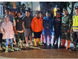 Tim BPBD Siaga di Desa Semumu, Mengungkap Penyebab Banjir Bandang Akibat Hujan Lebat dan Drainase Tersumbat