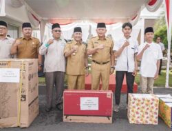 Pj Bupati Apriyadi Umumkan Pemenang Pawai Takbiran