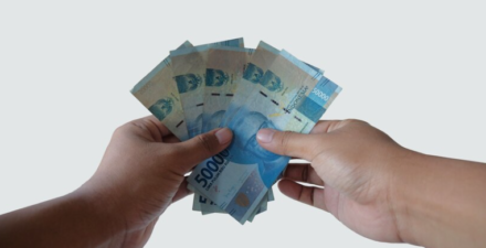 Ilustrasi aplikasi penghasil uang.