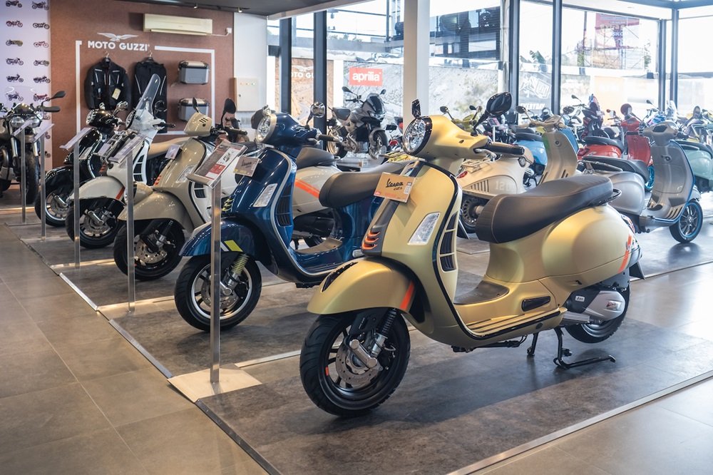 Dealer Motoplex 4 Brands Sidoarjo.