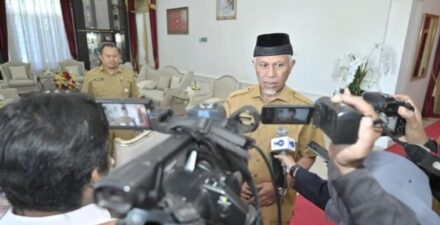 Waspada Potensi Bencana, Material Erupsi Gunung Marapi Ancam Sungai Sumbar