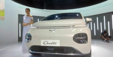 Wuling Cloud EV Terlaris di April 2024, Minat Mobil Listrik Makin Tinggi di Indonesia