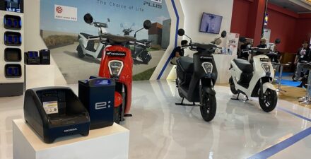 Honda Hadirkan Motor Listrik EM1 e: dan EM1 e: Plus dengan Diskon di PEVS 2024