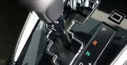 Pentingnya Menghindari Kebiasaan Berbahaya Saat Melintasi Tanjakan dengan Mobil Matic