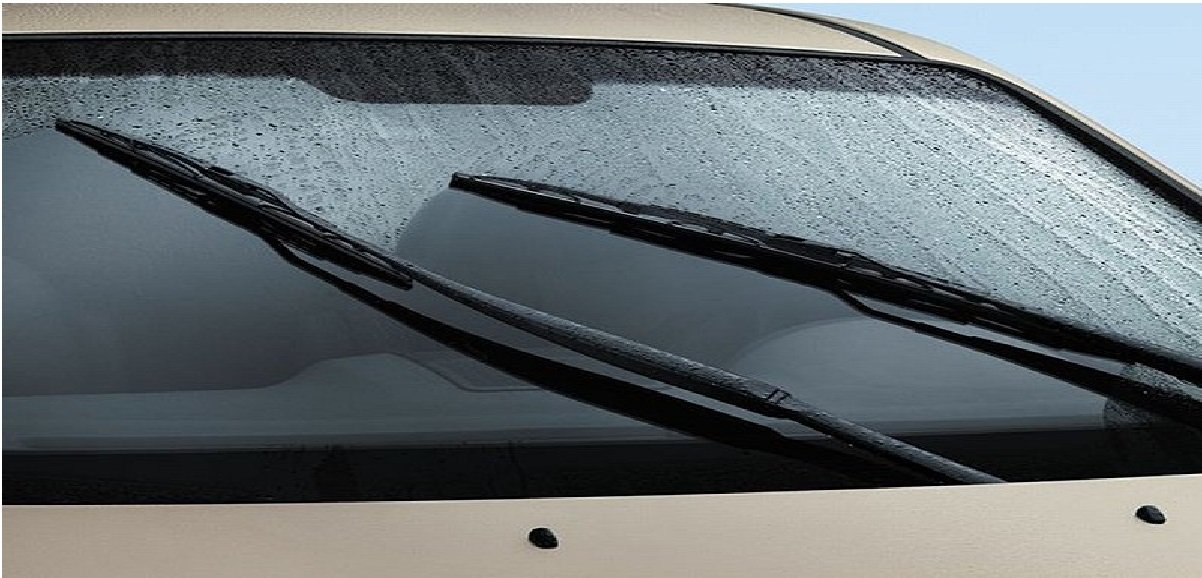 Kenapa wiper dipasang di bagian belakang mobil? Ini alasannya.