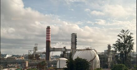 Kebakaran di Kilang Balikpapan Berhasil Dipadamkan oleh Tim Pertamina