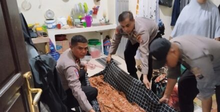 Seorang mahasiswi meninggal dunia mendadak pada Kamis (2/5/2024) siang usai sempat mengeluh sakit perut.