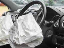 Risiko dan Penyebab Ledakan Airbag pada Kendaraan