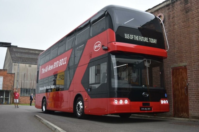 Bus BYD11.