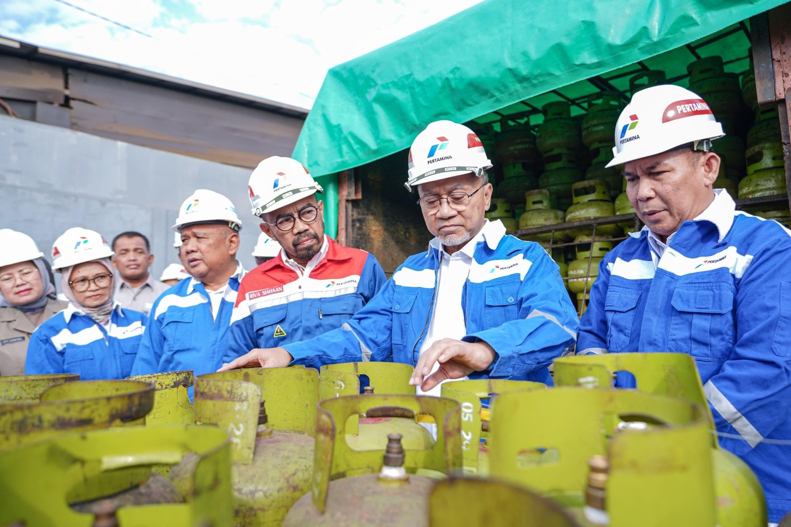 Kemendag dan Pertamina Patra Niaga berkomitmen awasi pengisian LPG di SPBE.
