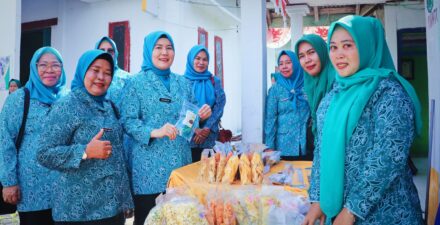 Disela mendampingi kunjungan kerja Pj Bupati Muba H Sandi Fahlepi dalam wilayah Kecamatan lalan.