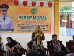 Pj Bupati Hj Nunu Andriani Hadiri Pasar Murah di Kecamatan Maliku