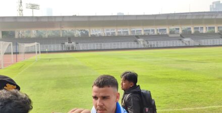 Calvin Verdonk gabung sesi latihan Timnas Indonesia.