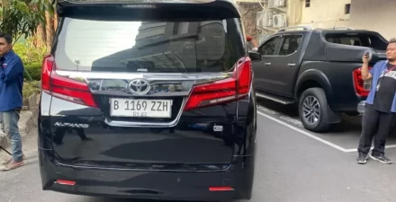 Ilustrasi mobil Alphard milik Syahrul Yasin Limpo.
