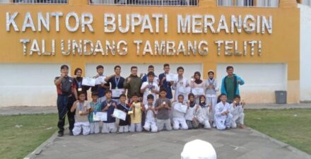 Pulau Punjung, Karateka Sumbar Sabet 23 Emas di Kompetisi Karate