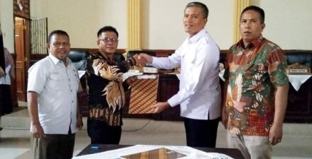 Pj Walikota Pariaman dengan DPRD Sepakati 5 Ranperda Menjadi Perda
