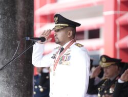 Upacara Peringatan Hardiknas 2024 dan Hari Otda XXVIII di Sumbar, Wagub Audy Bacakan Sambutan Mendikbud dan Mendagri