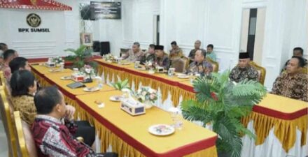 PJ Bupati dan Ketua DPRD Muba Terima Hasil Pemeriksaan Laporan Keuangan dari BPK