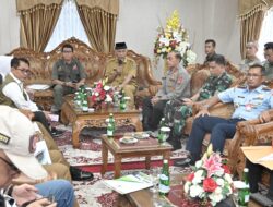 Pimpin Rakor Penanganan Bencana di BIM, Kepala BNPB Komitmen Dampingi Sumbar Selama Masa Tanggap Darurat