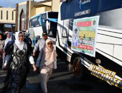 Pj Bupati Nunu Andriani Saat Melepas Calon Haji Pulpis,