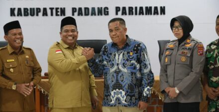 Suhatri Bur Sampaikan Dokumen Rencana Pembangunan Jangka Panjang Daerah Padang Pariaman Tahun 2025-2045
