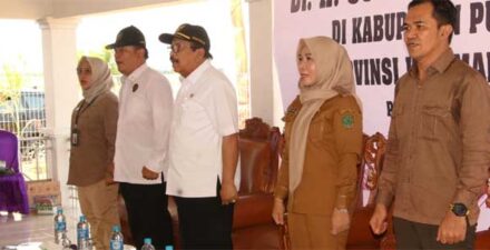 Pj Bupati Pulang Pisau Dampingi Anggota Wantimpres Soekarwo Tinjau Food Estate