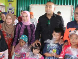 Wagub Sumbar Kunjungi Anak Korban Bencana di Agam, Salurkan Bantuan untuk Trauma Healing