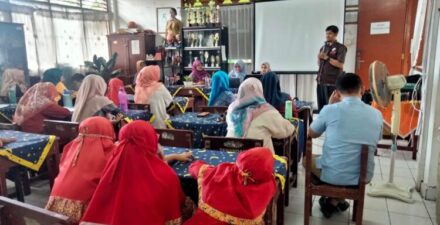 BPBD Kota Padang memberikan pengarahan dan materi terkait mitigasi bencana ke sekolah yang berada di zona merah.
