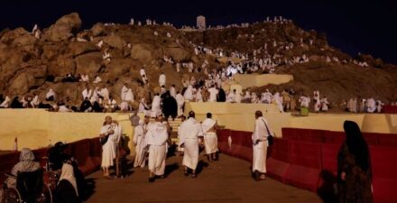 Perjalanan Haji, Jemaah Mabit di Muzdalifah Malam Ini