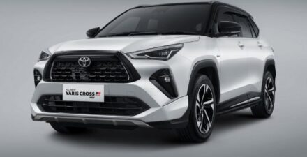 Dealer ungkap hampir seluruh konsumen memilih Toyota Yaris Cross Hybrid dibandingkan bensin.