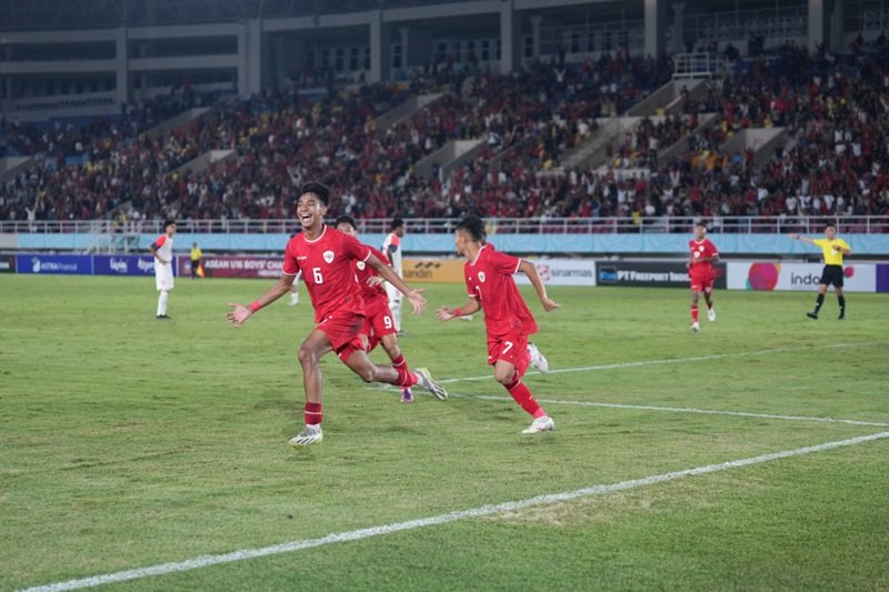 Timnas Indonesia U-16 akan menghadapi Timnas Australia U-16 di semifinal Piala AFF U-16 2024.