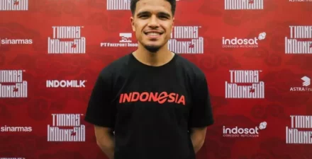 Penggawa Timnas Indonesia, Ragnar Oratmangoen.