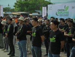PLN Sumbar Gelar Aksi Bersih Pantai, Dukung Upaya Pemulihan Lingkungan