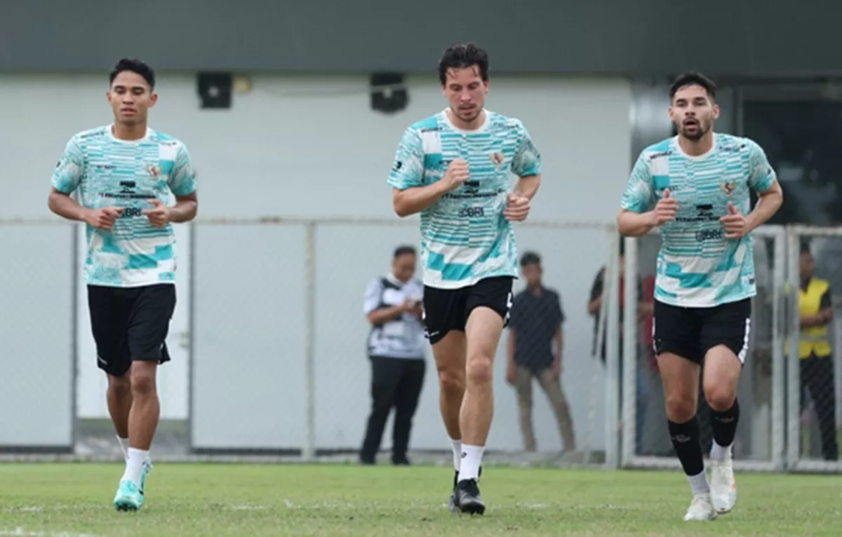Para pemain Timnas Indonesia kala berlatih.