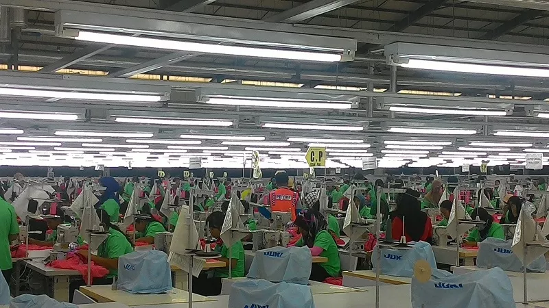 Industri Tekstil RI Terpuruk.