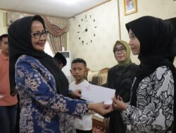 Ny Lasta Jasman Ucapkan Terima Kasih Kepada Indo Jalito Peduli