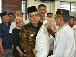 Pj Wako Jasman Serahkan Bantuan Bapanas CBP Tahap II Tahun 2024 Di Kota Payakumbuh