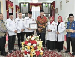 Terima Donasi Kebencanaan Senilai Rp45 Juta, Gubernur Mahyeldi Apresiasi Kepedulian IKM Jabar