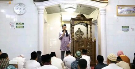Pemko Pariaman Laksanakan Shalat Idul Adha di Masjid Nurul Hidayah, PJ Roberia Ajak Warga Perkuat Barisan Sabiduak Sadayuang Menuju Kota Pariaman Gemilang