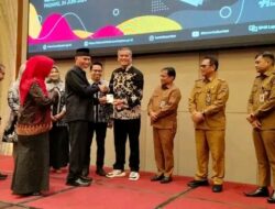 Gubernur Mahyeldi Launching E Monev Keterbukaan Informasi Publik Sumatera Barat Tahun 2024, Ini Tanggapan PJ Walikota Pariaman