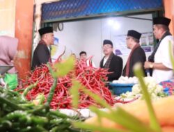 Pj Wako Suprayitno Pantau Harga Pangan di Pasar Tradional Ibuh Payakumbuh