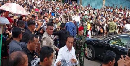 Presiden Jokowi Kunjungi Sampit, Pantau Stabilitas Harga dan Pemanfaatan Pompa Air