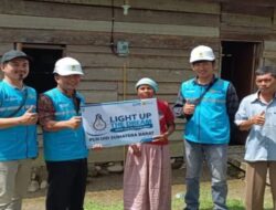 24 Keluarga di Lubuk Sikaping Terima Bantuan Listrik Gratis dari PLN
