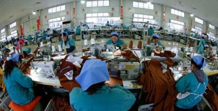 Pengusaha dan Pekerja Industri Tekstil Siap Lawan Mafia Impor Ilegal.