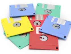 Floppy Disk Ditinggalkan, Jepang Fokus ke Penyimpanan Awan dalam Birokrasi