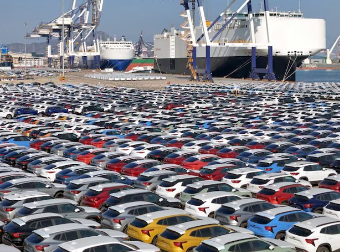 Eropa naikkan tarif impor mobil listrik China, ini respons beragam produsen.