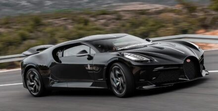 Harga Bugatti La Voiture Noire selalu membuat orang penasaran karena mencapai ratusan miliar.