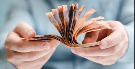 Cara Lindungi Ponsel dari Ancaman Pinjol, Langkah-langkah yang Perlu Dilakukan