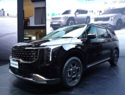 Kia Luncurkan Tiga Model Baru di GIIAS 2024, EV9 Varian Earth, Carnival Hybrid, dan Seltos